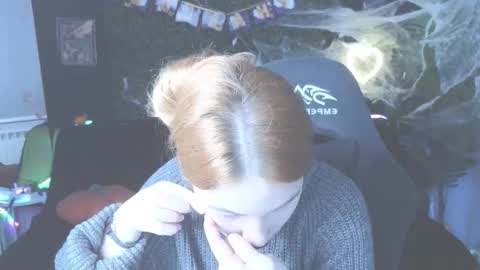 erikabrian online show from 22, 10, 2025