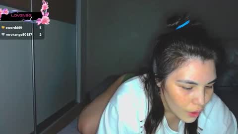 ErikaGloss online show from 25, 11, 2025