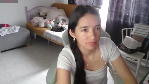 erina_1 online show from 17, 4, 2026