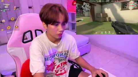 Snapshot of eriol__ chatting on 6, 11, 2025 Eriol online show from 6, 11, 2025