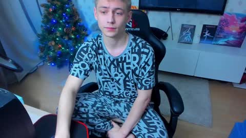 Snapshot of ermak_reborn chatting on 5, 1, 2025 Max online show from 5, 1, 2025