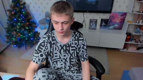 Snapshot of ermak_reborn chatting on 5, 1, 2025 Max online show from 5, 1, 2025