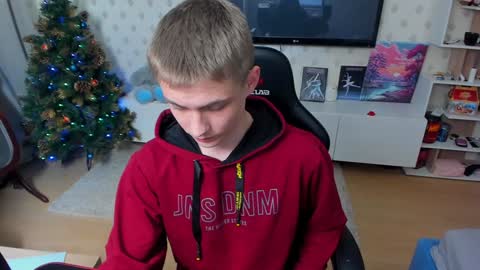 Snapshot of ermak_reborn chatting on 8, 1, 2025 Max online show from 8, 1, 2025