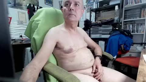 Snapshot of ernello chatting on 5, 6, 2026 ernello online show from 5, 6, 2026