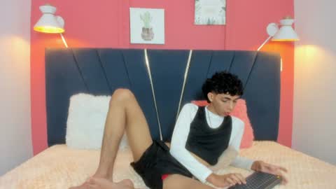 Snapshot of ero_boy40 chatting on 12, 6, 2026 ero_boy40 online show from 12, 6, 2026