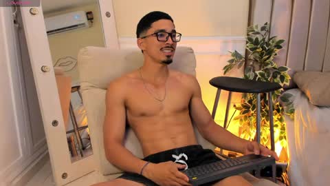 eros_becker_ online show from 9, 4, 2026