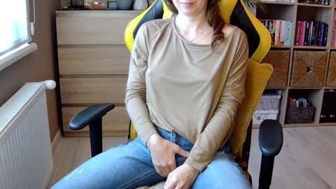 Snapshot of erotic_vibe chatting on 21, 12, 2024 Melissa online show from 21, 12, 2024