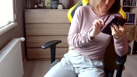 Snapshot of erotic_vibe chatting on 6, 2, 2025 Melissa online show from 6, 2, 2025