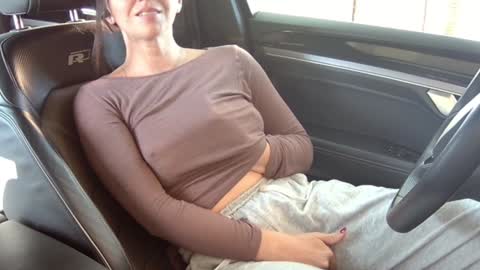 Snapshot of erotic_vibe chatting on 26, 9, 2025 Melissa online show from 26, 9, 2025