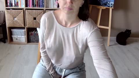 Snapshot of erotic_vibe chatting on 30, 9, 2025 Melissa online show from 30, 9, 2025