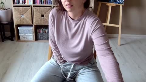 Snapshot of erotic_vibe chatting on 8, 10, 2025 Melissa online show from 8, 10, 2025