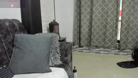 Snapshot of eroticazir chatting on 16, 12, 2024 Valentine online show from 16, 12, 2024