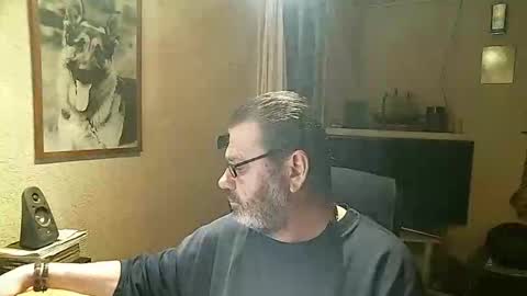 Erwins room welcome sound on online show from 19, 1, 2025
