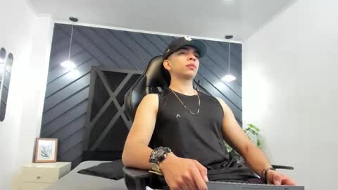 Snapshot of eryonbradley chatting on 23, 9, 2025 Eryon online show from 23, 9, 2025