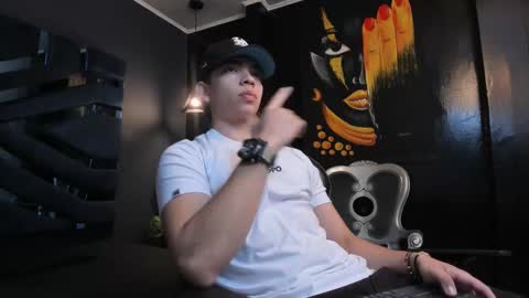 Snapshot of eryonbradley chatting on 15, 10, 2025 Eryon online show from 15, 10, 2025