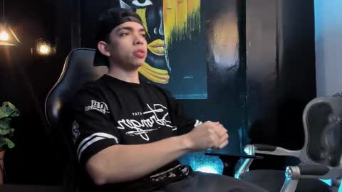 Snapshot of eryonbradley chatting on 4, 11, 2025 Eryon online show from 4, 11, 2025