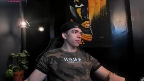 Snapshot of eryonbradley chatting on 4, 12, 2025 Eryon online show from 4, 12, 2025