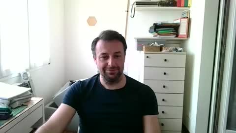 esibizionista 91 online show from 17, 4, 2026