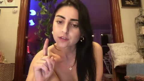 esimaralda online show from 6, 5, 2026