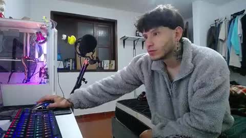 Esteban online show from 4, 1, 2025