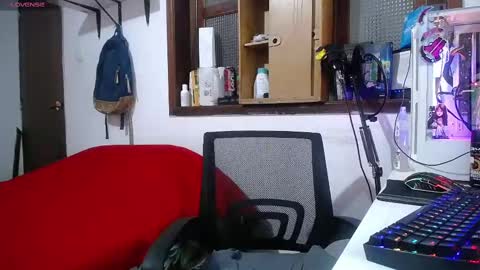 Esteban online show from 17, 2, 2025