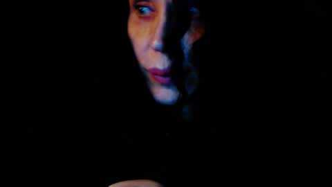 Esther online show from 12, 3, 2025