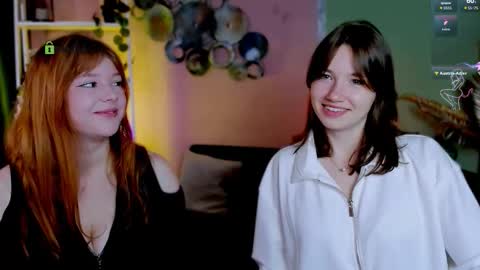 Snapshot of esma_shine chatting on 12, 9, 2025 esma_shine online show from 12, 9, 2025