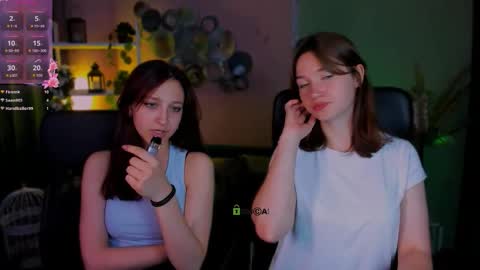 Snapshot of esma_shine chatting on 23, 9, 2025 esma_shine online show from 23, 9, 2025