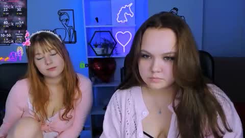 Snapshot of esma_shine chatting on 24, 9, 2025 esma_shine online show from 24, 9, 2025