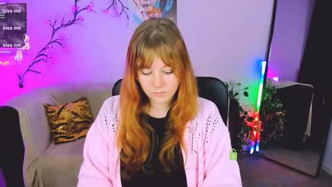 Snapshot of esma_shine chatting on 25, 9, 2025 esma_shine online show from 25, 9, 2025