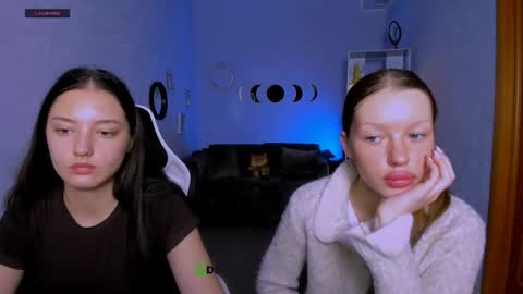 Snapshot of esma_shine chatting on 30, 9, 2025 esma_shine online show from 30, 9, 2025