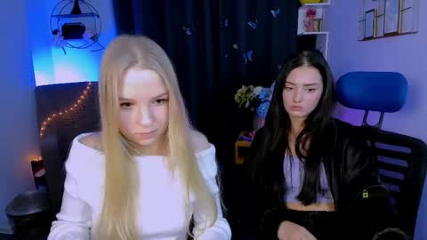 Snapshot of esma_shine chatting on 1, 10, 2025 esma_shine online show from 1, 10, 2025