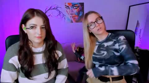 Snapshot of esma_shine chatting on 17, 10, 2025 esma_shine online show from 17, 10, 2025