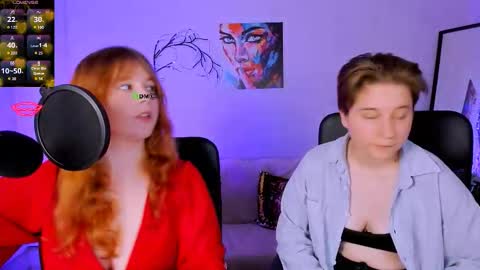 Snapshot of esma_shine chatting on 18, 10, 2025 esma_shine online show from 18, 10, 2025