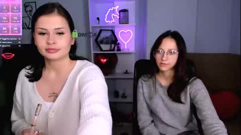 Snapshot of esma_shine chatting on 26, 11, 2025 esma_shine online show from 26, 11, 2025