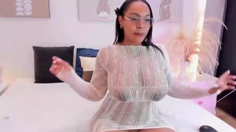 Snapshot of esmeralda_duarte chatting on 14, 2, 2026 esmeralda online show from 14, 2, 2026