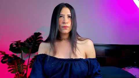 Snapshot of esmeralda_h chatting on 10, 2, 2025 K E Y R A independent model online show from 10, 2, 2025