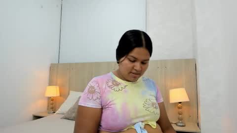 Esmeralda online show from 23, 11, 2025