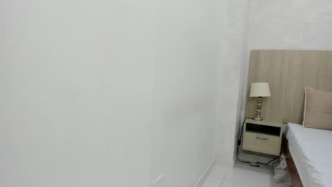 Esmeralda online show from 3, 2, 2026