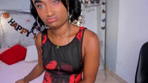 esmeraldanyx online show from 27, 10, 2025