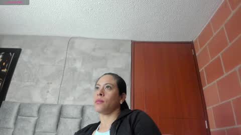 Snapshot of esperancita4570 chatting on 5, 1, 2025 HOPE online show from 5, 1, 2025