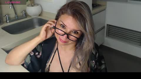 Juliana online show from 6, 2, 2025