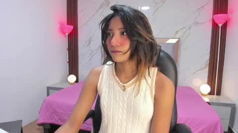 Snapshot of esperanzamora chatting on 16, 4, 2026 esperanzamora online show from 16, 4, 2026