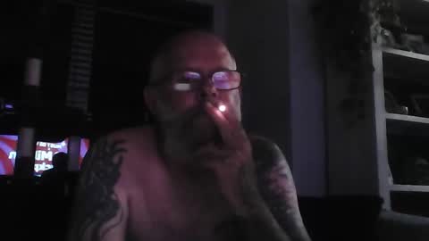 Snapshot of essex_dilf chatting on 2, 6, 2026 dont ask to pm me your probably fake online show from 2, 6, 2026