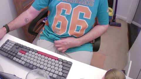 Snapshot of essex_wild chatting on 23, 11, 2025 Morph online show from 23, 11, 2025