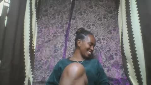 Snapshot of estanie chatting on 22, 10, 2025 estanie online show from 22, 10, 2025