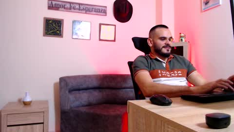 Esteban Fernandez online show from 15, 3, 2026