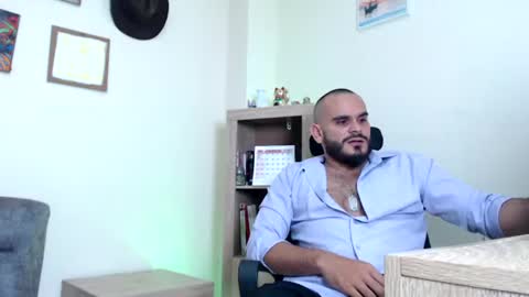 Esteban Fernandez online show from 12, 6, 2026