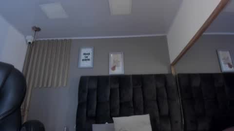 Snapshot of estefania__gomez chatting on 28, 2, 2025 estefania__gomez online show from 28, 2, 2025