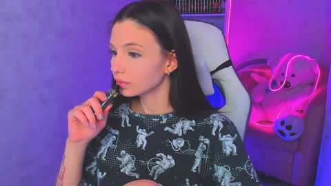 Ester online show from 1, 1, 2025